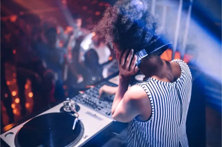 lady DJ holding her headset