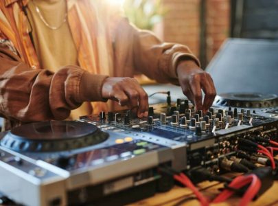 How To Make a DJ Mix